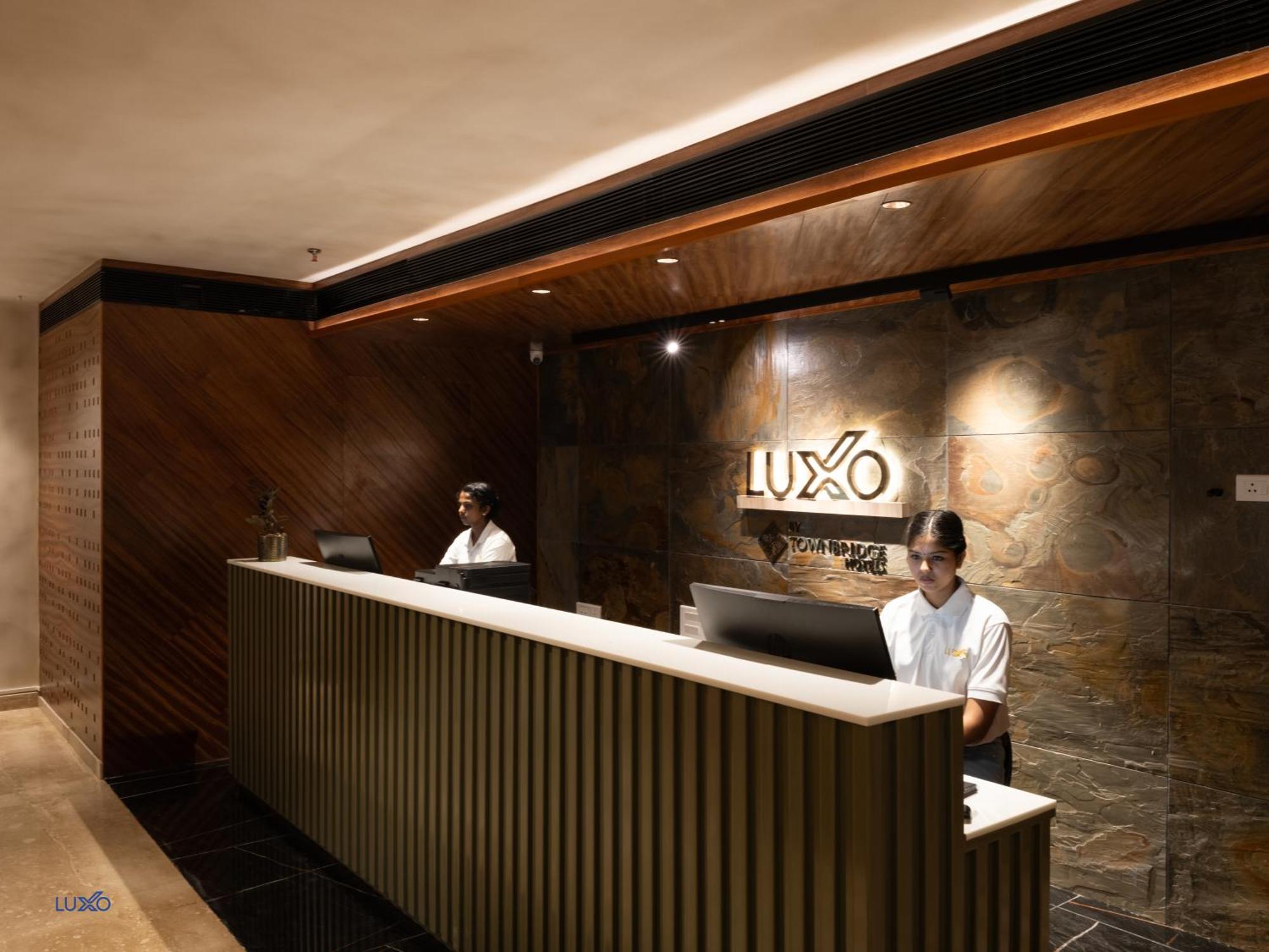 ホテル Luxo Kochi エクステリア 写真